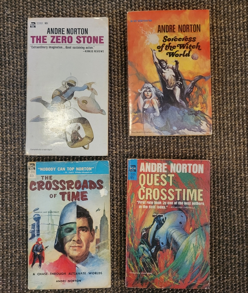 Vintage Sci-fi LOT of 4 Andre Norton PB books good condition